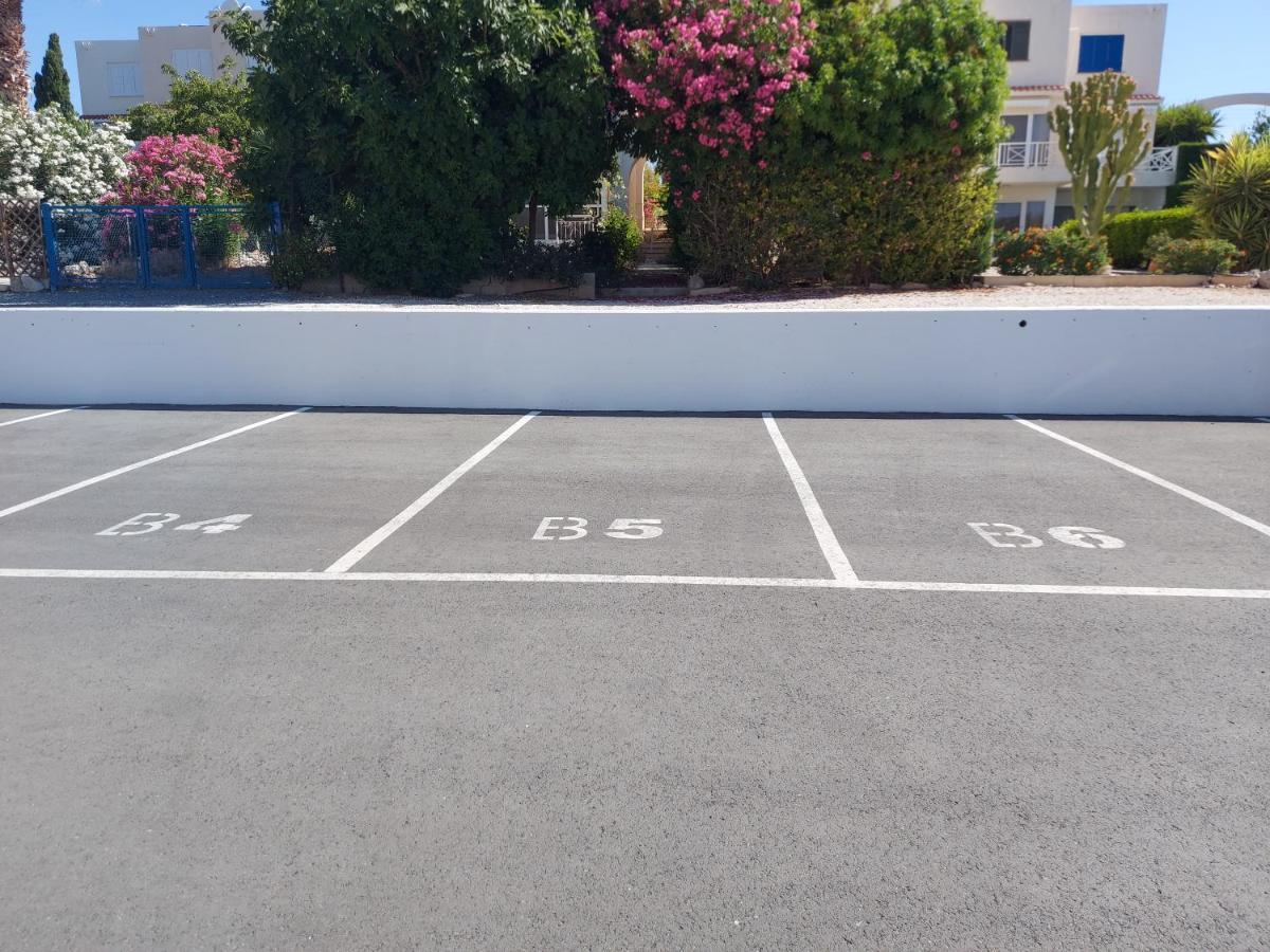 Coral Bay Suite Cyprus Exterior foto